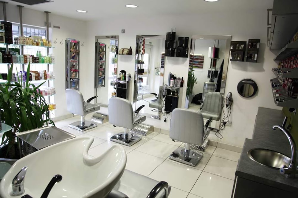 Loretta D’Agostin Hair Designer