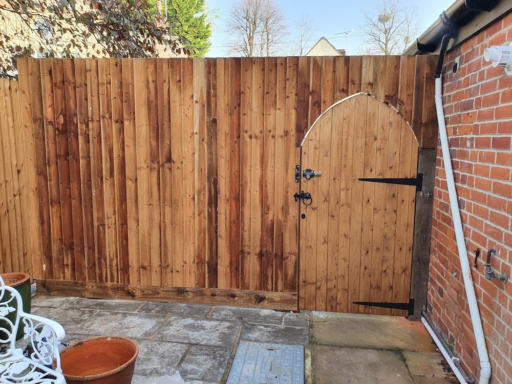 JSG Fencing and Gates