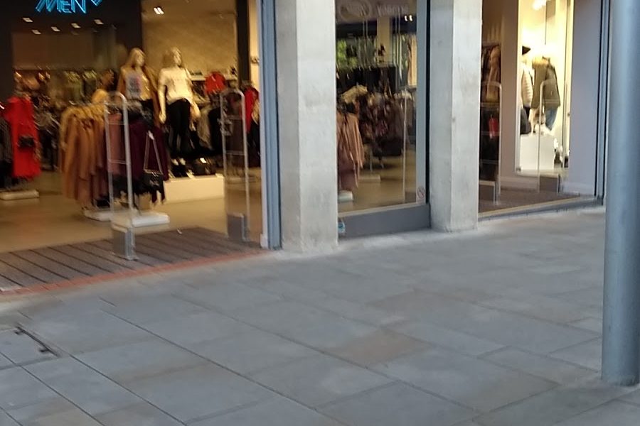 River Island